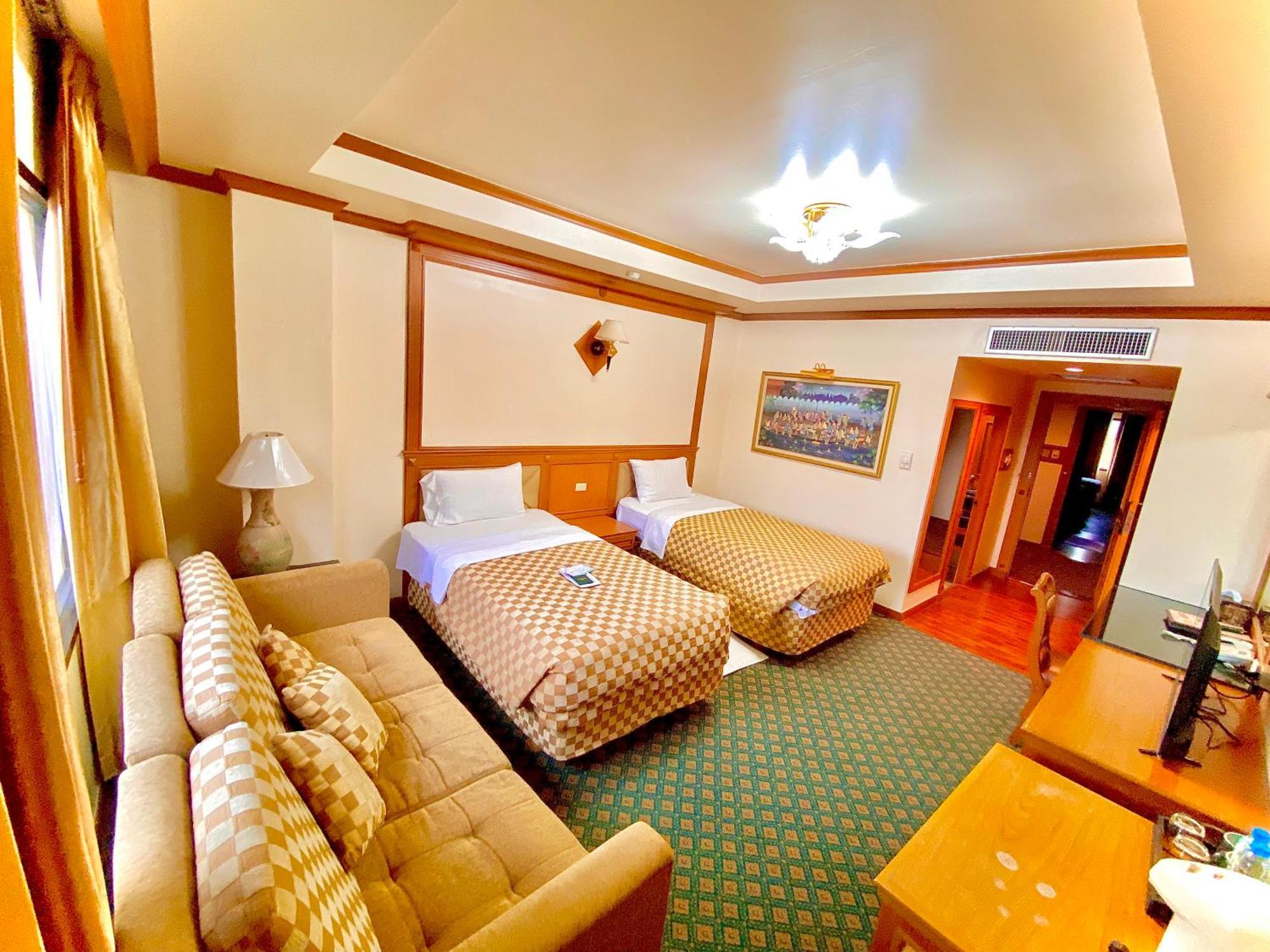 Taksilahotel Махасаракхам Экстерьер фото