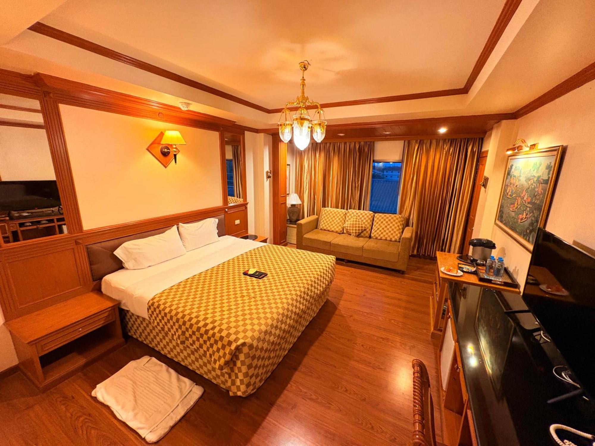 Taksilahotel Махасаракхам Экстерьер фото
