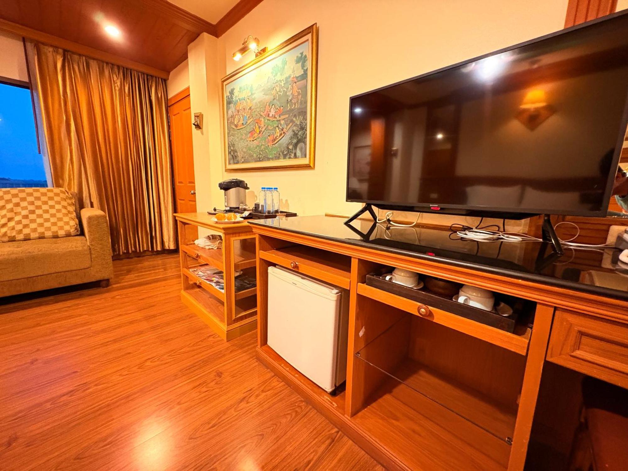Taksilahotel Махасаракхам Экстерьер фото