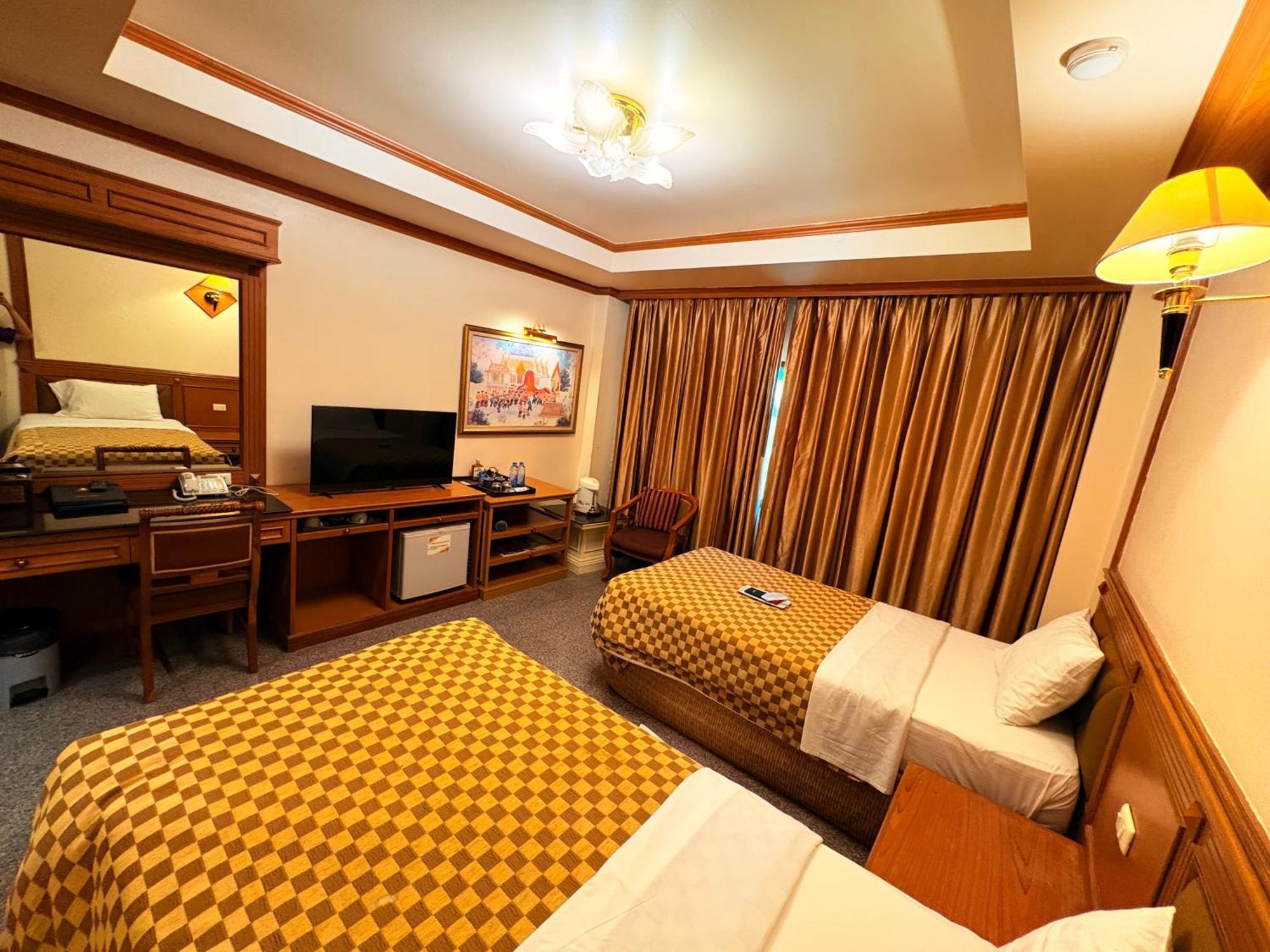 Taksilahotel Махасаракхам Экстерьер фото